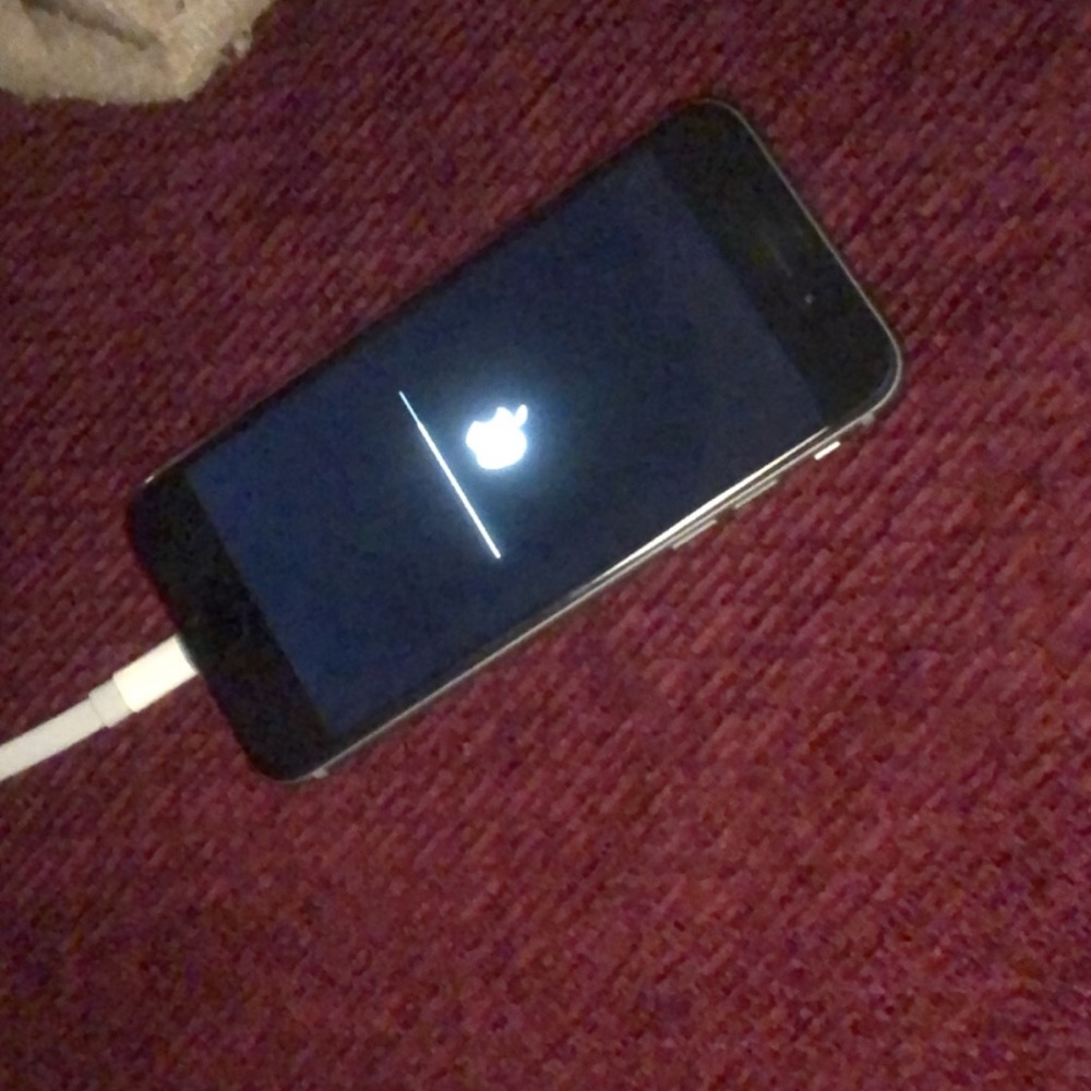 iPhone 6 - Picture 2 of 2